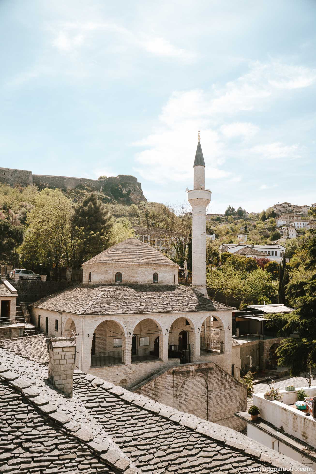 Un bonito edificio religioso que ver en Gjirokaster