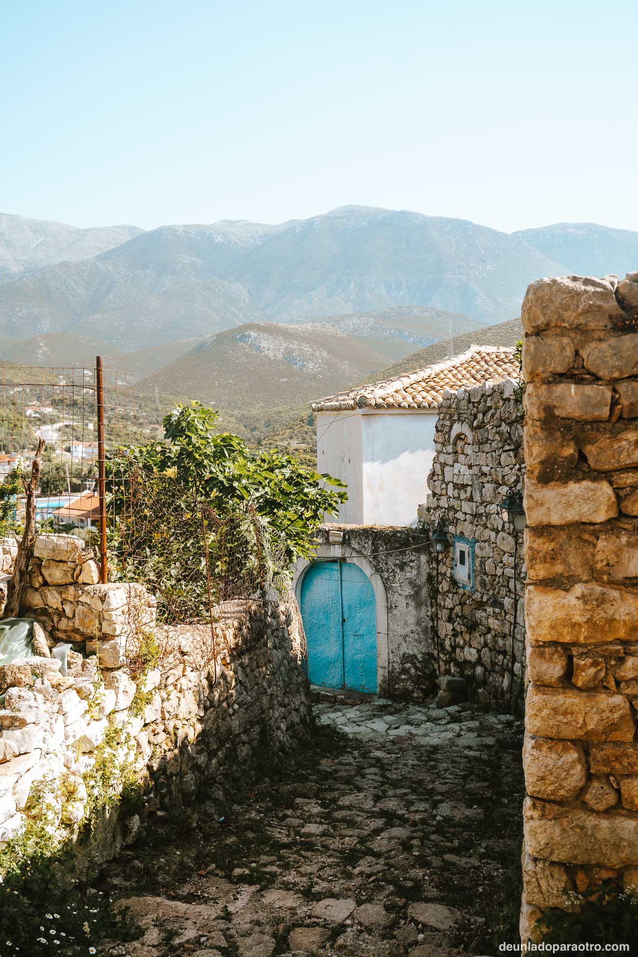 Castillo de Himare, algo imprescindible que ver en Himare, una de las zonas más bonitas de la Riviera Albanesa