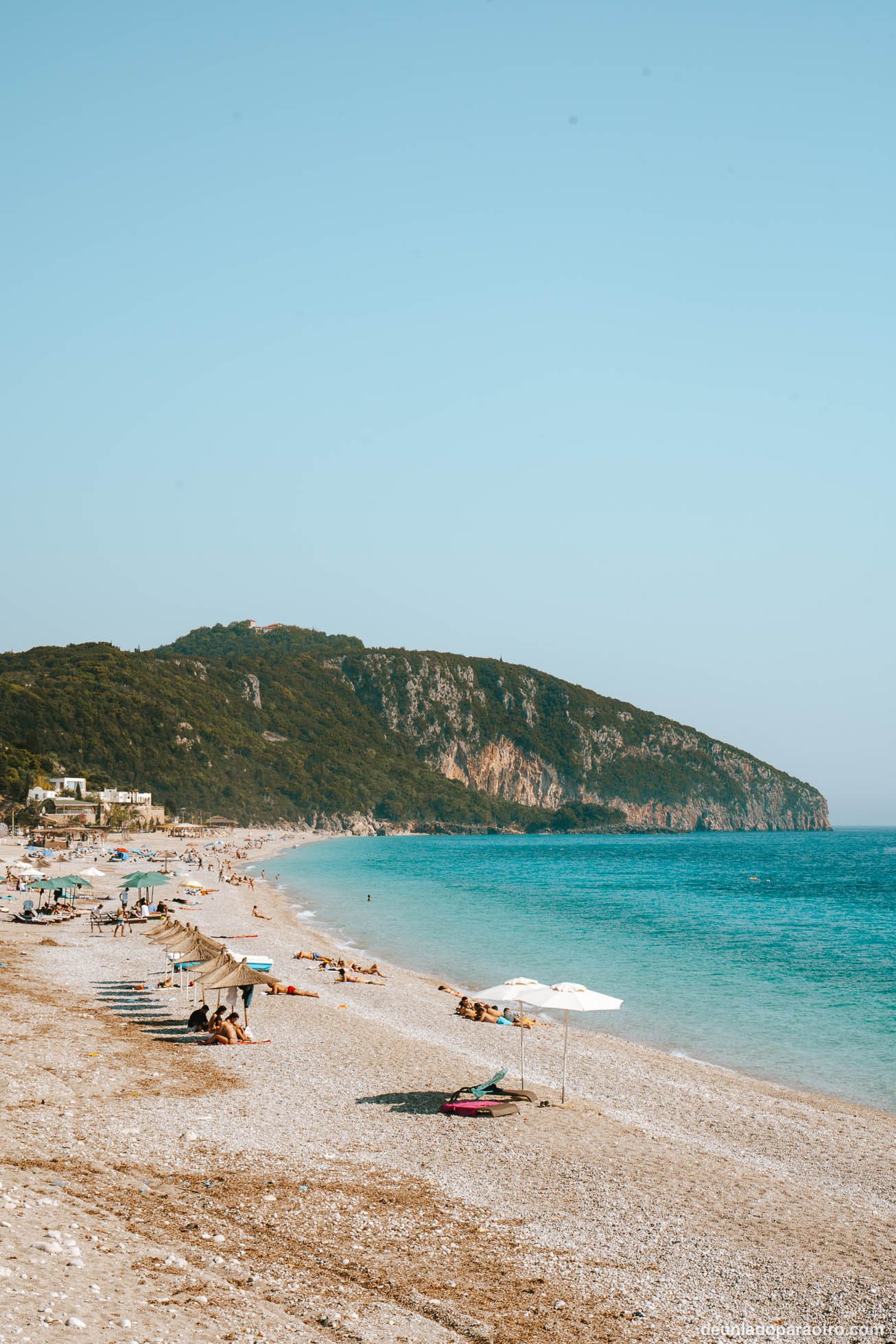 Playas, algo imprescindible que ver en Himare, una de las zonas más bonitas de la Riviera Albanesa