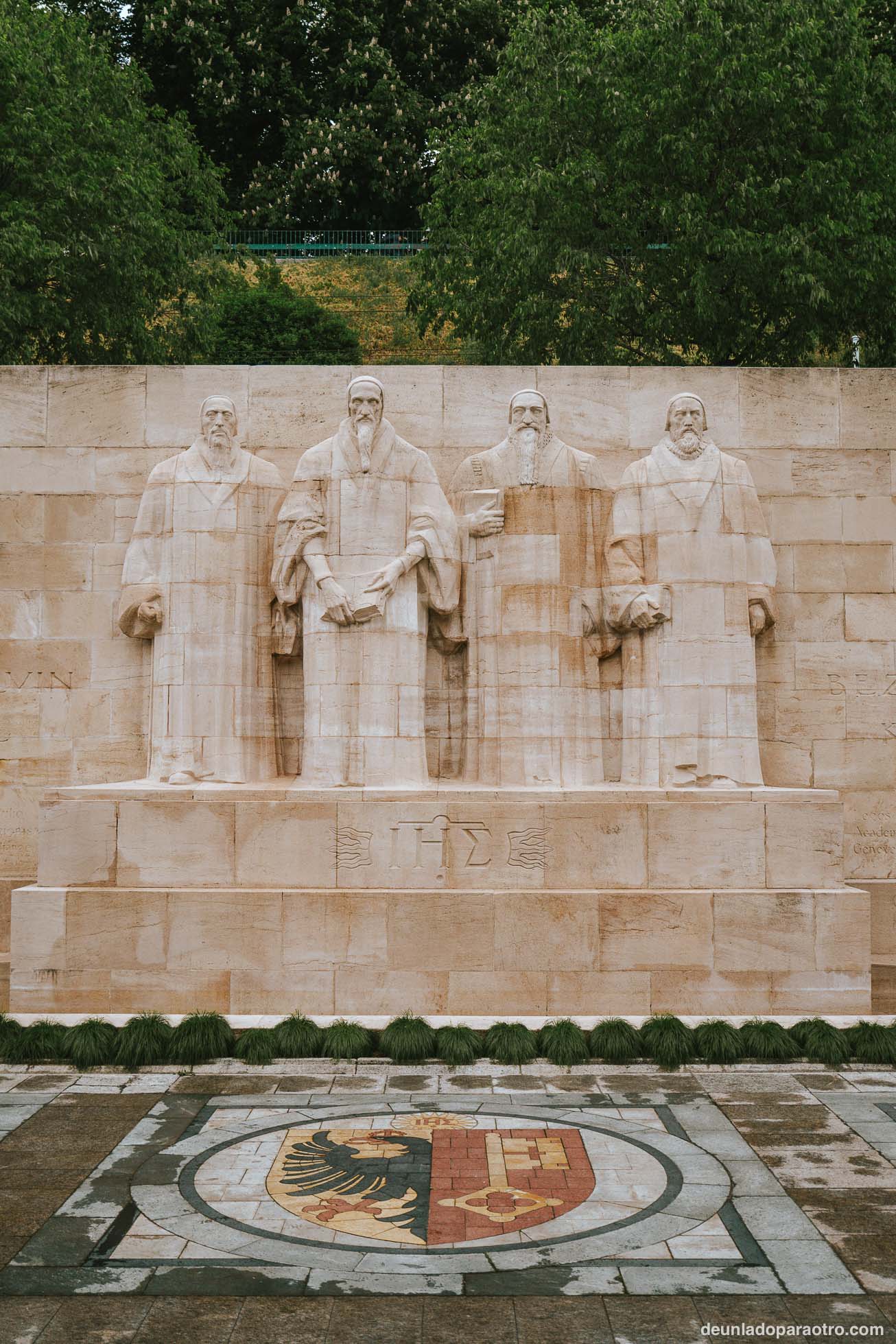 Descubrir el Monumento Internacional de la Reforma, un lugar con historia que ver en Ginebra