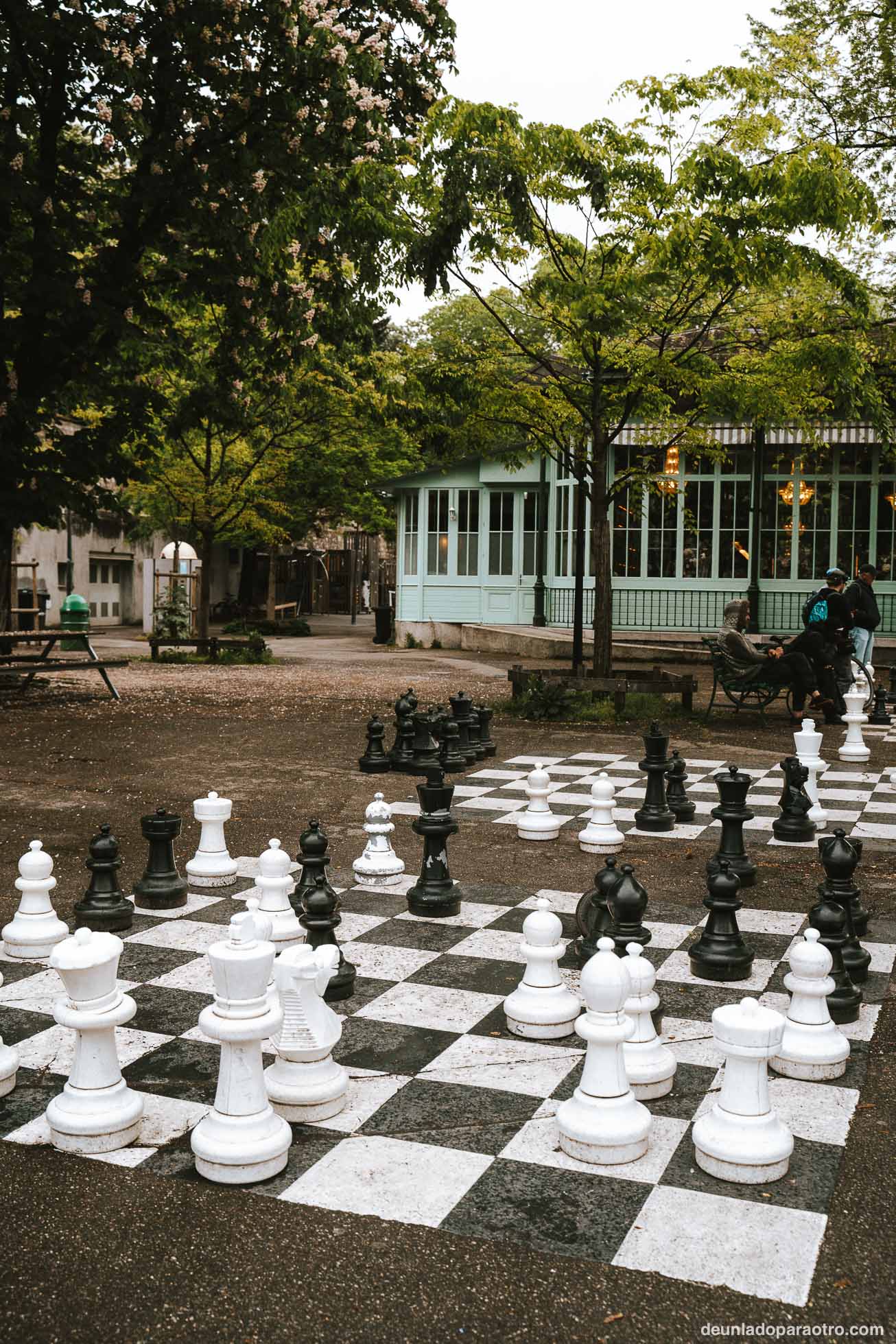 Recorrer el parque de los Bastiones, algo interesante que hacer en Ginebra