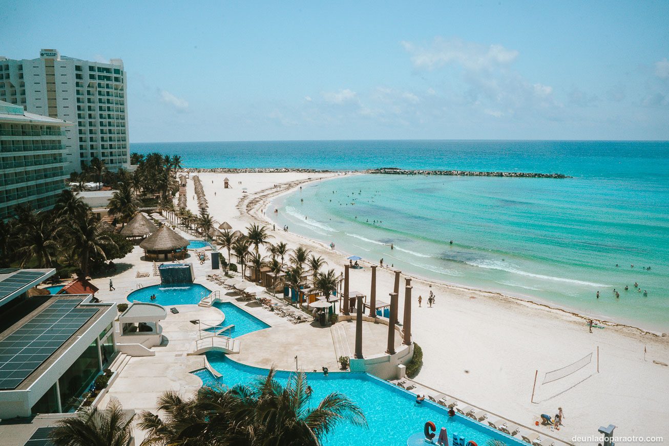 Disfrutar de las playas, un plan imprescindible que hacer en Cancún