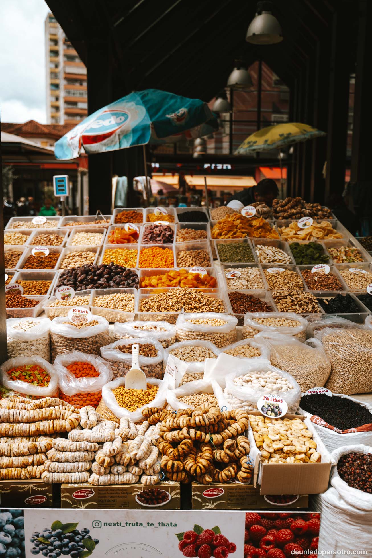 Nuevo Mercado, un bonito mercado cubierto que ver en Tirana