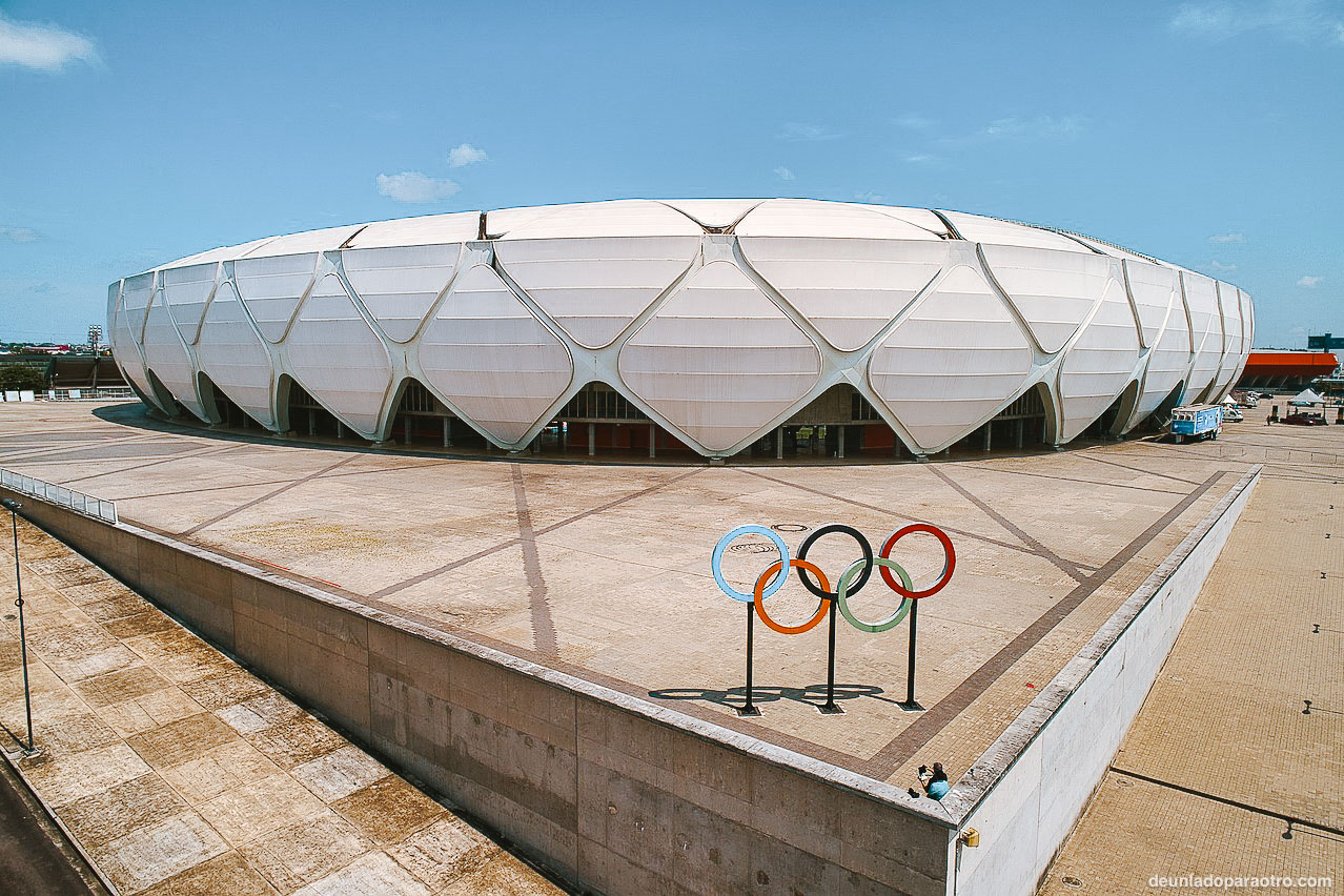 Estadio de fútbol Arena da Amazônia, uno de los estadios construidos para la Copa Mundial de la FIFA 2014