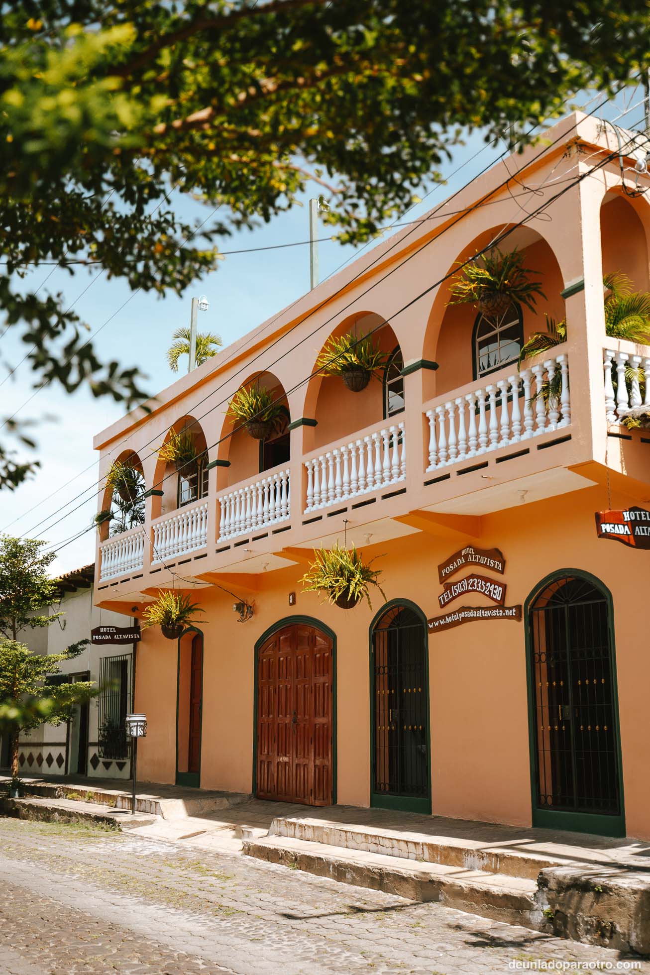 Otro de los lugares que ver en el Salvador imprescindibles, es este precioso pueblo colonial