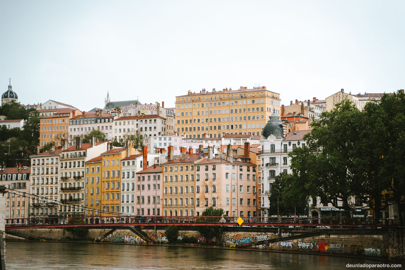 Barrio de la Croix-Rousse, un lugar bohemio, lleno de historia y arte, muy vinculado a la industria textil de Lyon